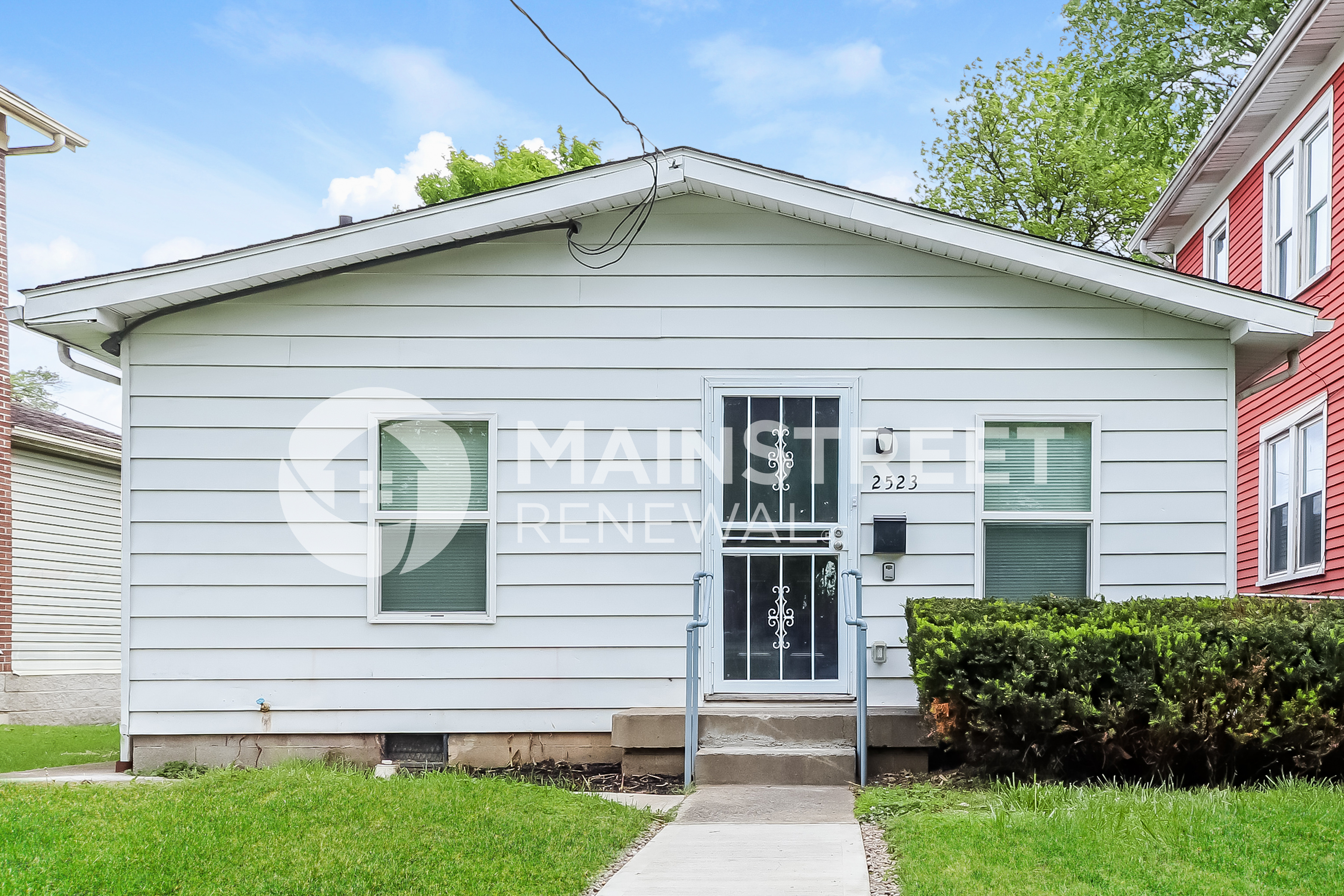 2523 1/2 Greenwood Ave Louisville, KY 40210